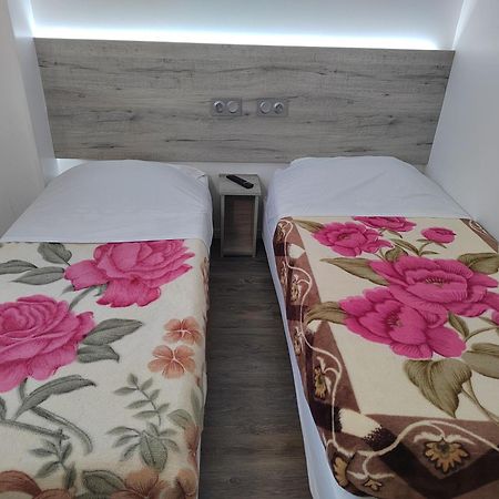 Alpha Hotel Bouafle Zewnętrze zdjęcie
