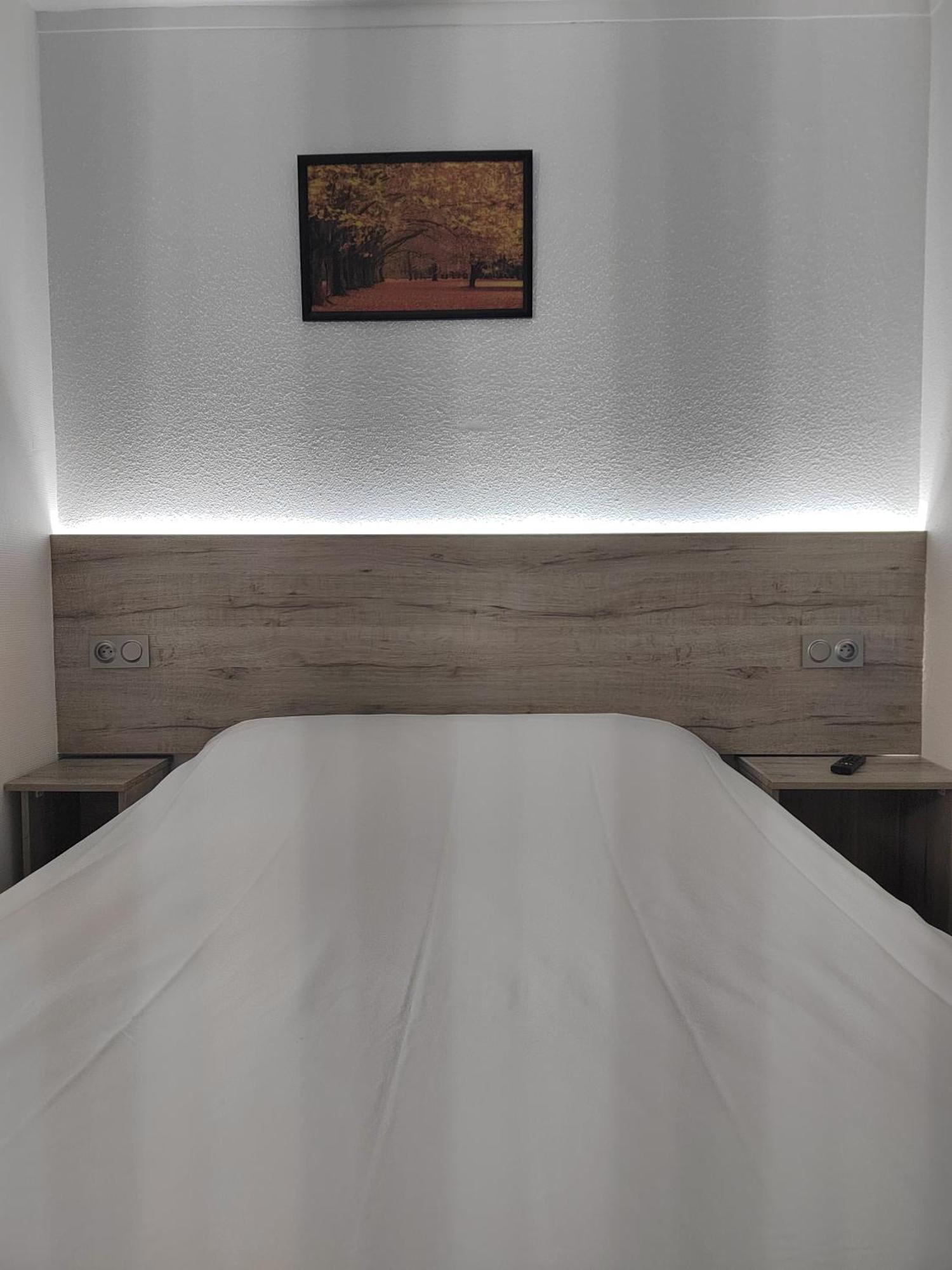 Alpha Hotel Bouafle Zewnętrze zdjęcie