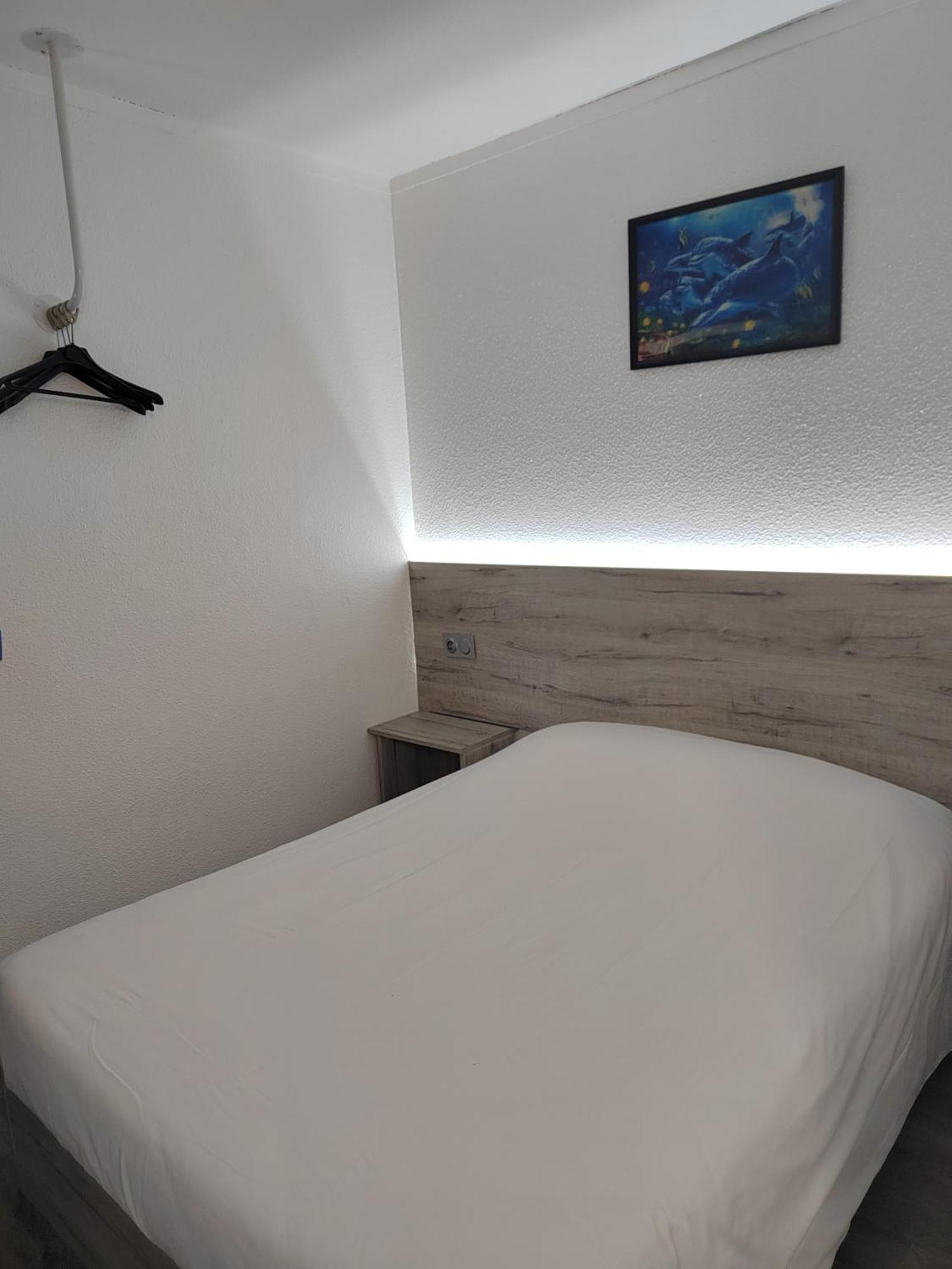 Alpha Hotel Bouafle Zewnętrze zdjęcie
